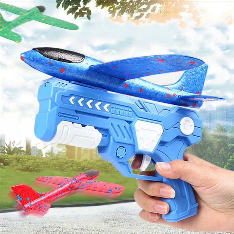 Catapult Launcher Toy - 光るLED発光機能付きフォーム製飛行機発射器、射程10メートル、カタパルト式グライダー飛行機おもちゃ、屋外での射撃飛行ゲーム用、誕生日プレゼント。